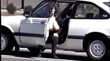 Chick je pristao biti jeben u javnom zahodu za bake besplatni pornići sa životinjama