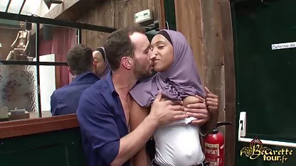 Strastvena Sheila sisala besplatni pornici stari i mladi je dude penis