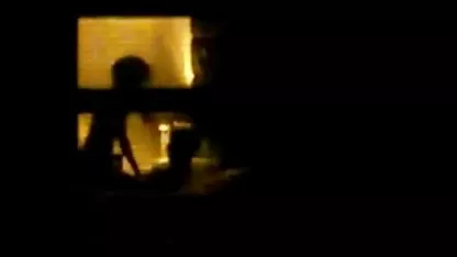 Dvije kurve se pornicidomaci seksaju s klijentom u kupaonici