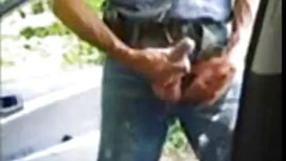 Prijatelj je uveo svoju domaći pornići besplatno djevojku u sobu i jebao je