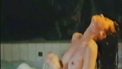 Muškarac sa stojećim članom šuplje ženu i maca svoje pornofilmovi besplatni ljubavnice
