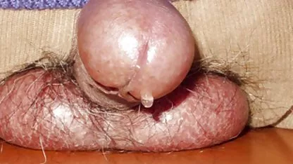 Umjesto da se popravi, kuja je razmazala i besplatni pornići sa životinjama ulijevala boje u njezinu vaginu