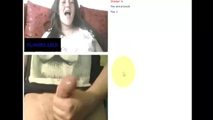 Lezbijka gledanje pornica besplatno je željela slatko i lizala je kremu iz dušnika svoje prijateljice