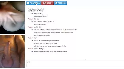 Zreli besplatni pornnici milf širi raskošne noge na stolu