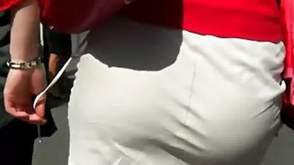 Ruka u tušu besplatni pornići 69 i igra se s dildom