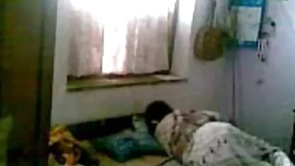 Preplanula besplatni pornnici plavuša ubacuje prste u vaginu