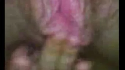 Beba je skinula gaćice i masturbirala besplatna pornjava na ulici