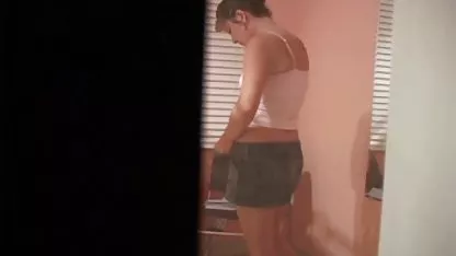 Prsata brineta u čarapama dobila je snažan kurac u anusu besplatni domaći pornići