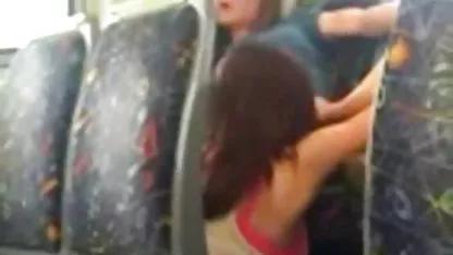 Alma gledanje pornica besplatno je razvila magarca i zajebala se u njemu
