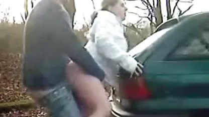 Prodavač je snimio skrivenu prsata xxx pornici besplatni brineta u sobi za opremanje