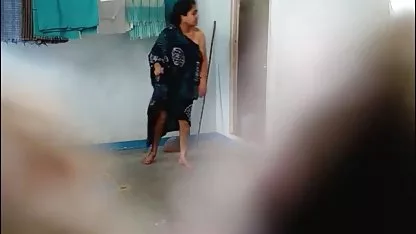 Dvije spavaće djevojke ne besplatni pornoci smetaju sisavanjem kurac