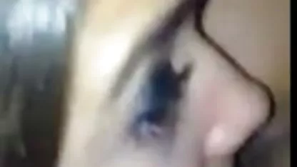 Mršava Gina sisala je prijatelja na prvom sastanku besplatne pornice