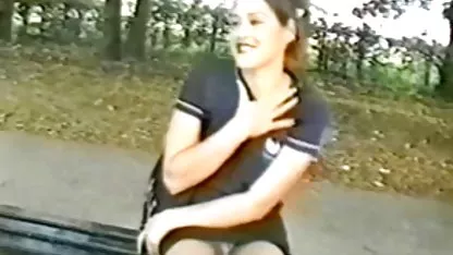 Guy besplatni pornicii je na yaldak povukao domaću kasiku