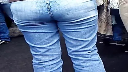 Prsata xxx besplatni pornici djevojčica napravila je super POV puhanje