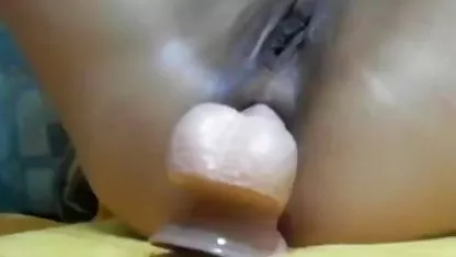 Katya je pornicidomaci natočila vrhnje i jebala se u pičku